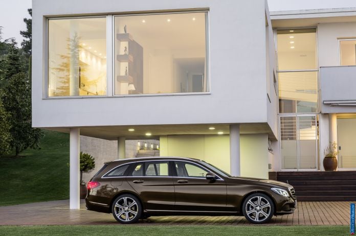 2014 Mercedes-Benz C-class Estate - фотография 23 из 41 2014 Mercedes-Benz C-class Estate - фотография 23 из 41
