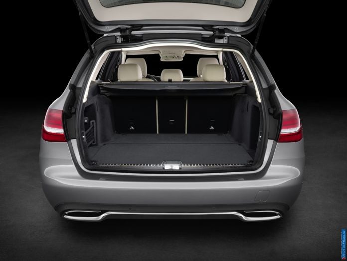 2014 Mercedes-Benz C-class Estate - фотография 34 из 41 2014 Mercedes-Benz C-class Estate - фотография 34 из 41