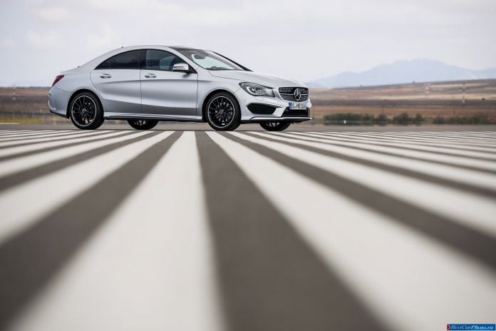 2014 Mercedes-Benz CLA-class - фотография 19 из 39