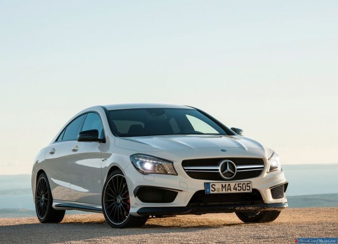 2014 Mercedes-Benz CLA45 AMG - фотография 2 из 76