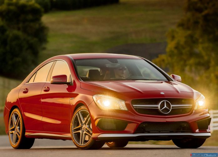 2014 Mercedes-Benz CLA45 AMG - фотография 33 из 76