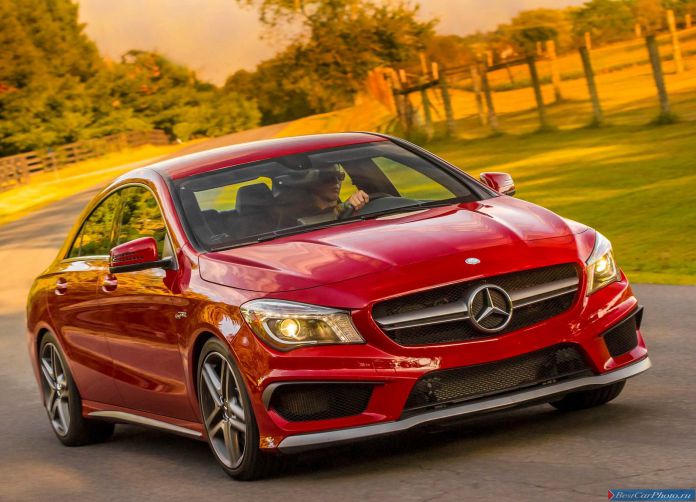 2014 Mercedes-Benz CLA45 AMG - фотография 36 из 76