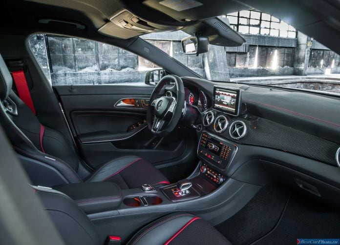 2014 Mercedes-Benz CLA45 AMG - фотография 59 из 76