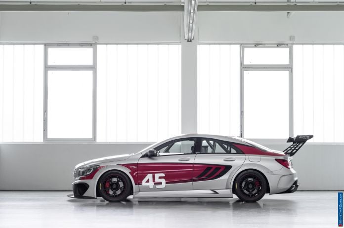 2014 Mercedes-Benz CLA45 AMG Racing Series - фотография 5 из 9
