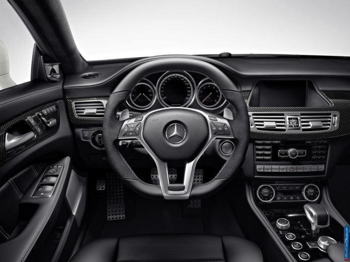 2014 Mercedes-Benz CLS63 AMG Shooting Brake - фотография 5 из 6