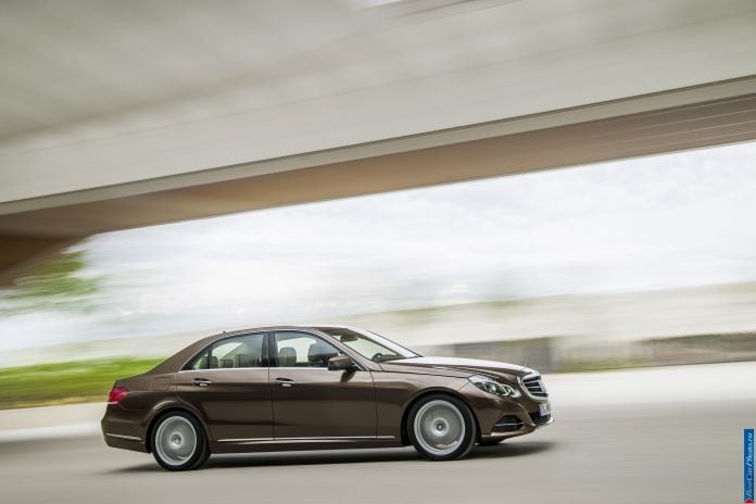 2014 Mercedes-Benz E-class - фотография 10 из 44