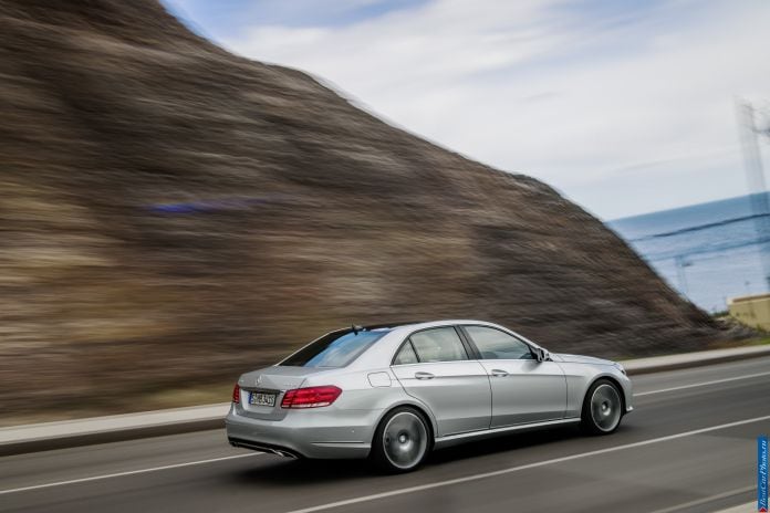 2014 Mercedes-Benz E-class - фотография 22 из 44