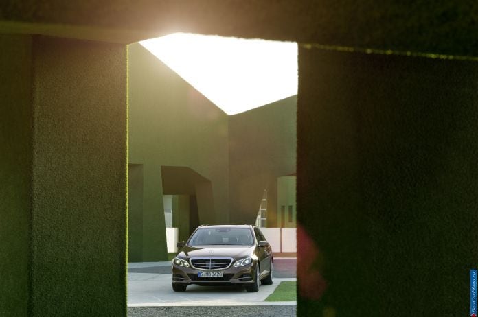 2014 Mercedes-Benz E-class - фотография 25 из 44