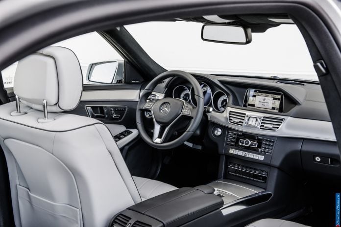 2014 Mercedes-Benz E-class Estate - фотография 31 из 39