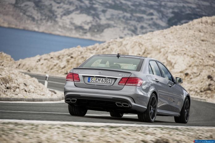 2014 Mercedes-Benz E-class 63 AMG - фотография 2 из 14