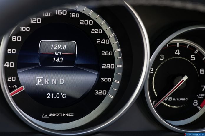 2014 Mercedes-Benz E-class 63 AMG Estate - фотография 15 из 17 2014 Mercedes-Benz E-class 63 AMG Estate - фотография 15 из 17