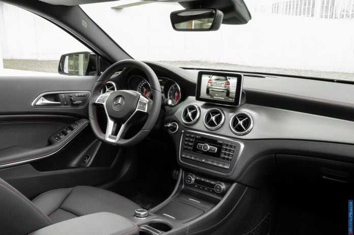2014 Mercedes-Benz GLA-class - фотография 46 из 55 2014 Mercedes-Benz GLA-class - фотография 46 из 55