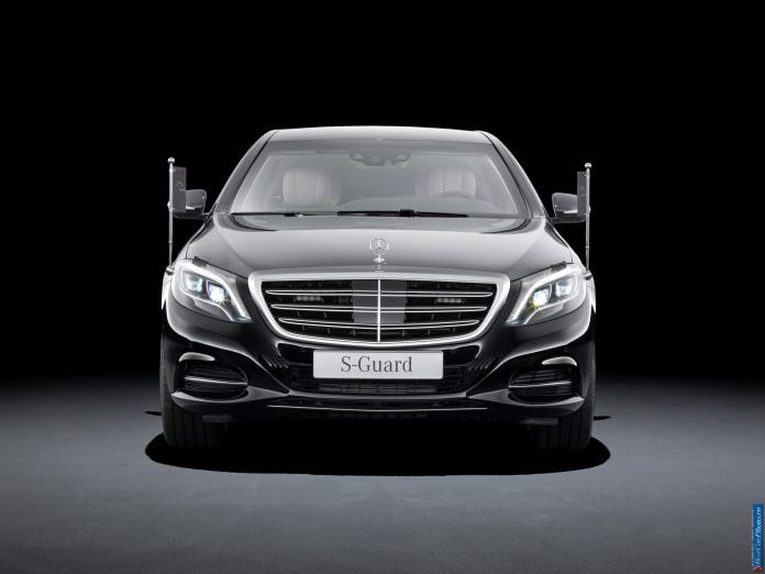 2014 Mercedes-Benz S600 Guard - фотография 3 из 17