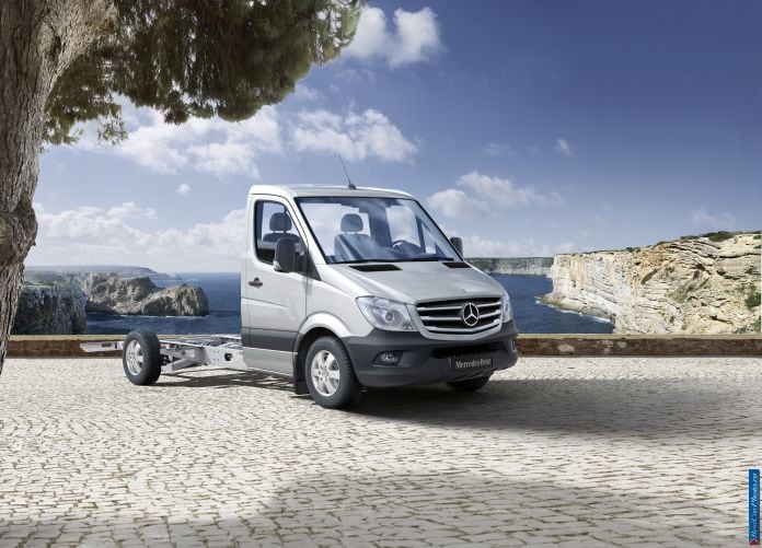 2014 Mercedes-Benz Sprinter - фотография 4 из 32