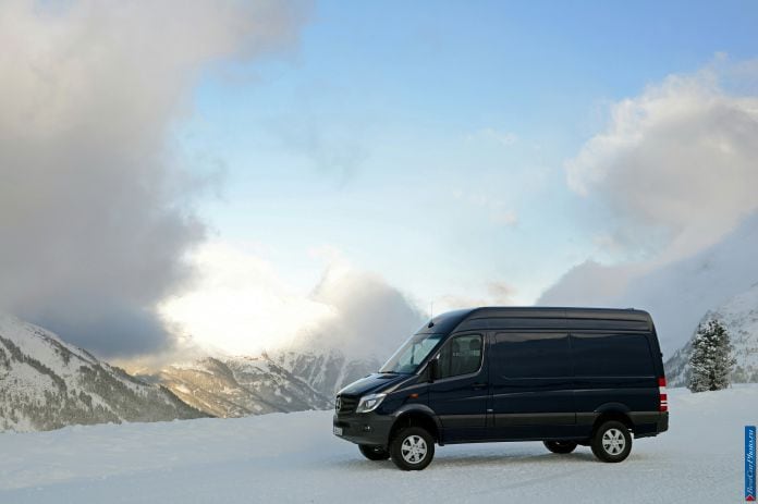 2014 Mercedes-Benz Sprinter 4x4 - фотография 10 из 91 2014 Mercedes-Benz Sprinter 4x4 - фотография 10 из 91