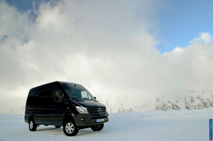 2014 Mercedes-Benz Sprinter 4x4 - фотография 12 из 91 2014 Mercedes-Benz Sprinter 4x4 - фотография 12 из 91