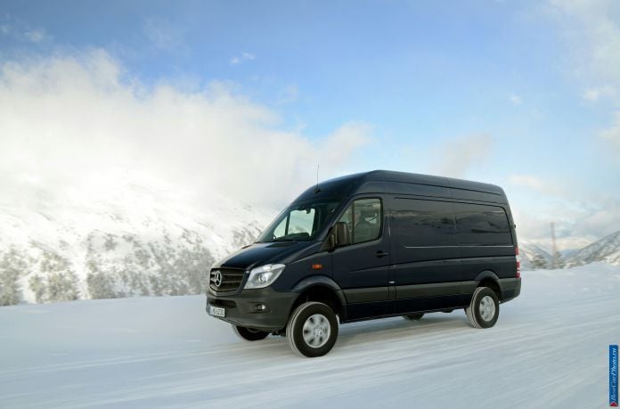 2014 Mercedes-Benz Sprinter 4x4 - фотография 23 из 91