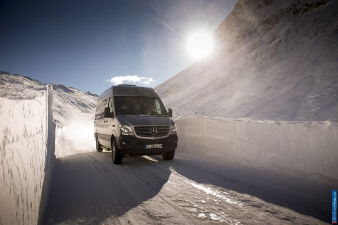 2014 Mercedes-Benz Sprinter 4x4 - фотография 32 из 91