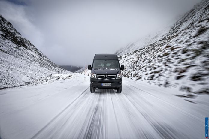 2014 Mercedes-Benz Sprinter 4x4 - фотография 38 из 91 2014 Mercedes-Benz Sprinter 4x4 - фотография 38 из 91