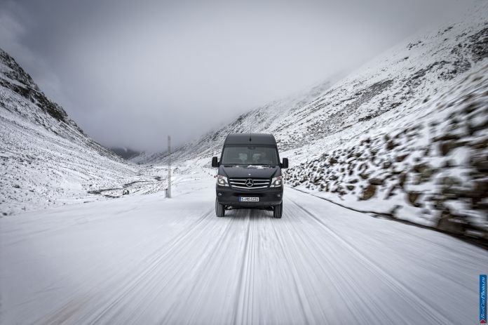 2014 Mercedes-Benz Sprinter 4x4 - фотография 48 из 91