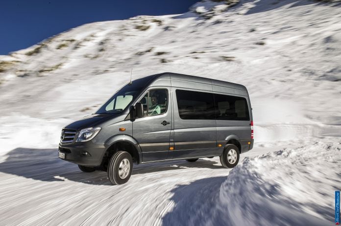 2014 Mercedes-Benz Sprinter 4x4 - фотография 77 из 91