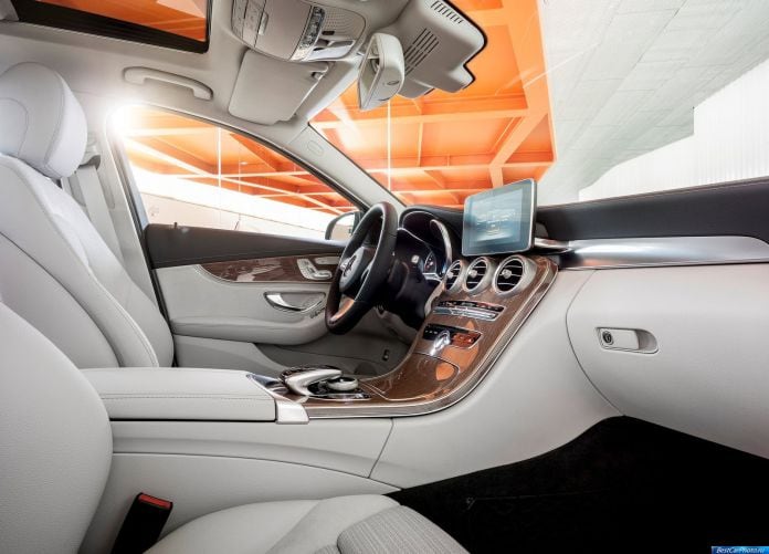 2015 Mercedes-Benz C-Class - фотография 42 из 57 2015 Mercedes-Benz C-Class - фотография 42 из 57