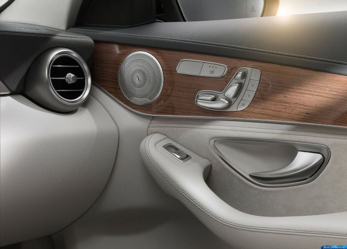 2015 Mercedes-Benz C-Class - фотография 48 из 57 2015 Mercedes-Benz C-Class - фотография 48 из 57