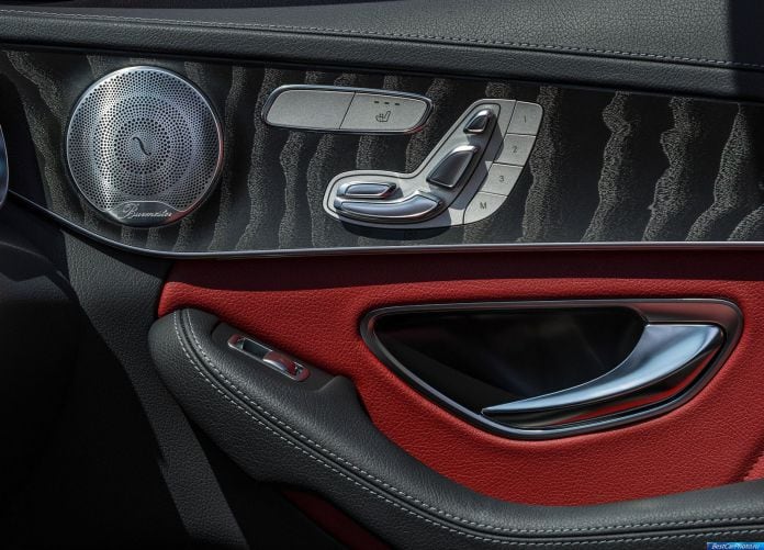 2015 Mercedes-Benz C-Class - фотография 49 из 57