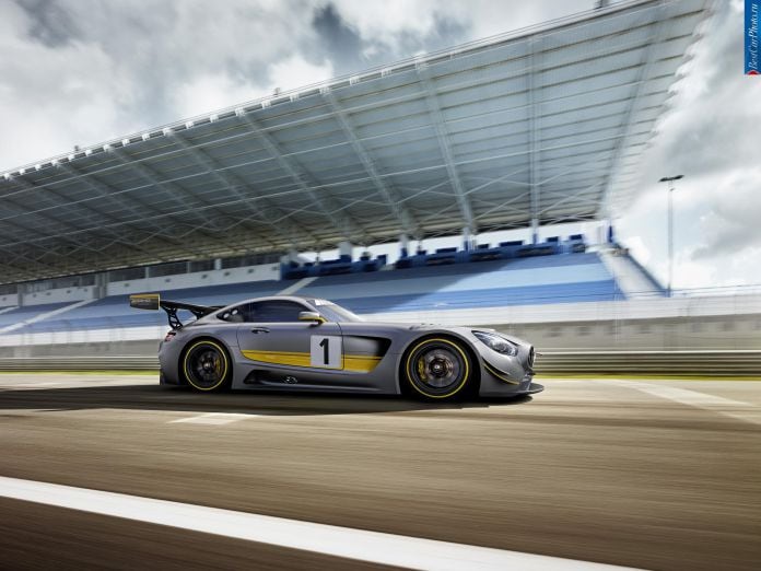 2015 Mercedes-Benz AMG GT3 - фотография 2 из 4 2015 Mercedes-Benz AMG GT3 - фотография 2 из 4