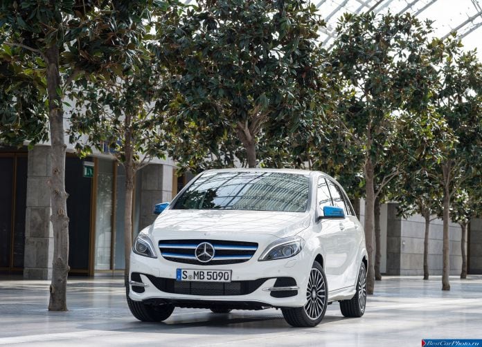 2015 Mercedes-Benz B-Class - фотография 6 из 45 2015 Mercedes-Benz B-Class - фотография 6 из 45