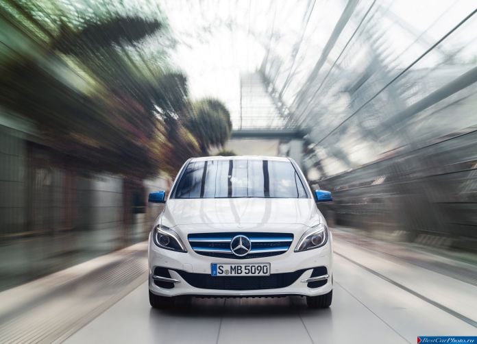 2015 Mercedes-Benz B-Class - фотография 24 из 45 2015 Mercedes-Benz B-Class - фотография 24 из 45
