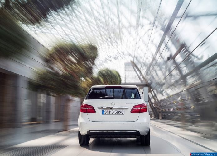 2015 Mercedes-Benz B-Class - фотография 25 из 45 2015 Mercedes-Benz B-Class - фотография 25 из 45