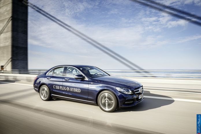 2015 Mercedes-Benz C350 Plug-In Hybrid - фотография 1 из 5