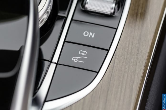 2015 Mercedes-Benz C350 Plug-In Hybrid Estate - фотография 8 из 8