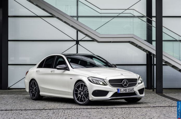2015 Mercedes-Benz C450 AMG 4Matic - фотография 1 из 31