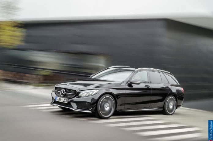 2015 Mercedes-Benz C450 AMG 4Matic Estate - фотография 1 из 27 2015 Mercedes-Benz C450 AMG 4Matic Estate - фотография 1 из 27
