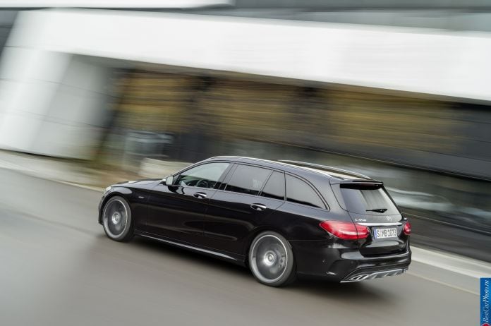 2015 Mercedes-Benz C450 AMG 4Matic Estate - фотография 2 из 27