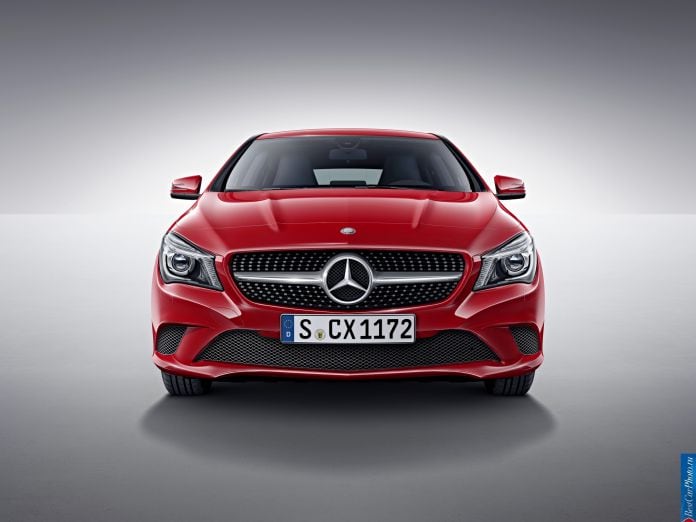 2015 Mercedes-Benz CLA Shooting Brake - фотография 13 из 23