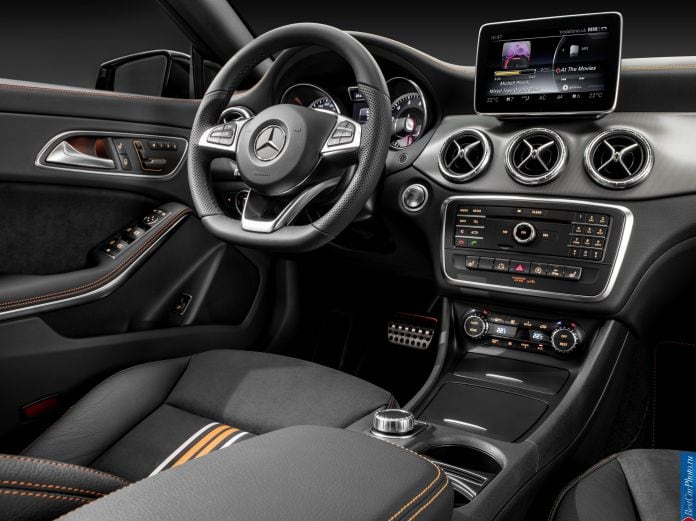 2015 Mercedes-Benz CLA Shooting Brake - фотография 21 из 23 2015 Mercedes-Benz CLA Shooting Brake - фотография 21 из 23