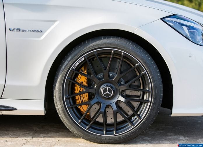 2015 Mercedes-Benz CLS63 AMG - фотография 35 из 52 2015 Mercedes-Benz CLS63 AMG - фотография 35 из 52