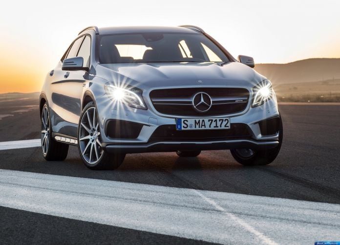 2015 Mercedes-Benz GLA 45 AMG - фотография 1 из 35