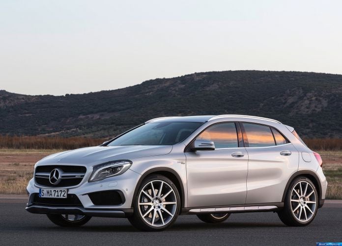 2015 Mercedes-Benz GLA 45 AMG - фотография 5 из 35