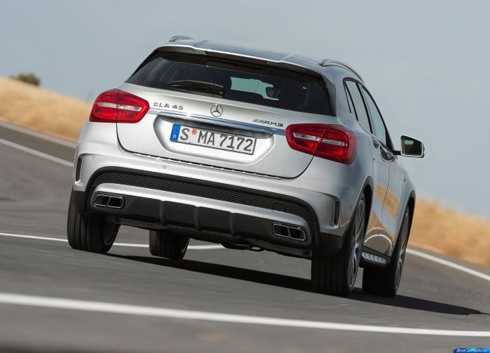 2015 Mercedes-Benz GLA 45 AMG - фотография 24 из 35 2015 Mercedes-Benz GLA 45 AMG - фотография 24 из 35