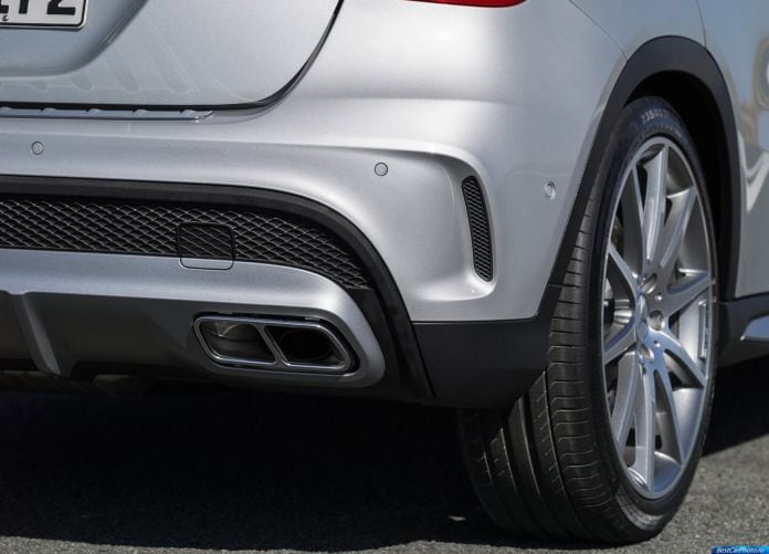 2015 Mercedes-Benz GLA 45 AMG - фотография 33 из 35 2015 Mercedes-Benz GLA 45 AMG - фотография 33 из 35