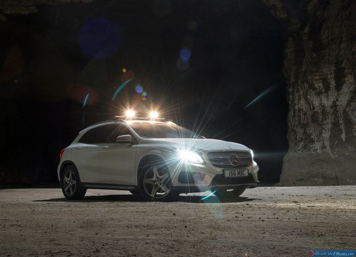 2015 Mercedes-Benz GLA UK Version - фотография 13 из 143