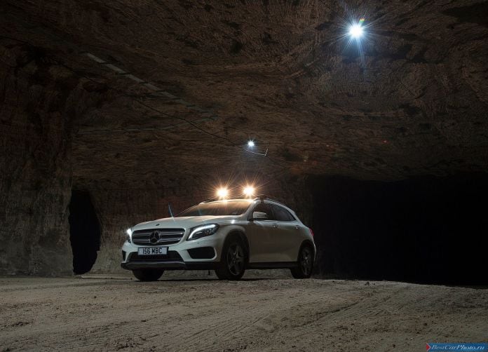 2015 Mercedes-Benz GLA UK Version - фотография 55 из 143
