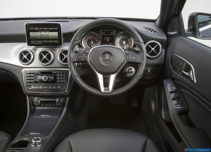 2015 Mercedes-Benz GLA UK Version - фотография 105 из 143