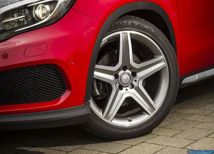 2015 Mercedes-Benz GLA UK Version - фотография 131 из 143