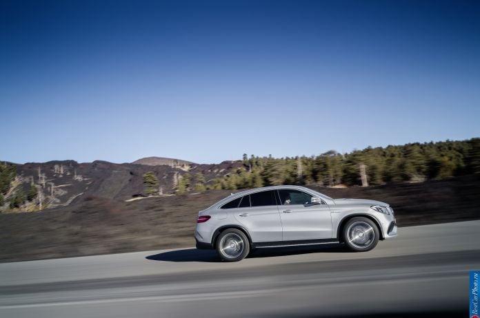 2015 Mercedes-Benz GLE63 AMG Coupe - фотография 18 из 34 2015 Mercedes-Benz GLE63 AMG Coupe - фотография 18 из 34