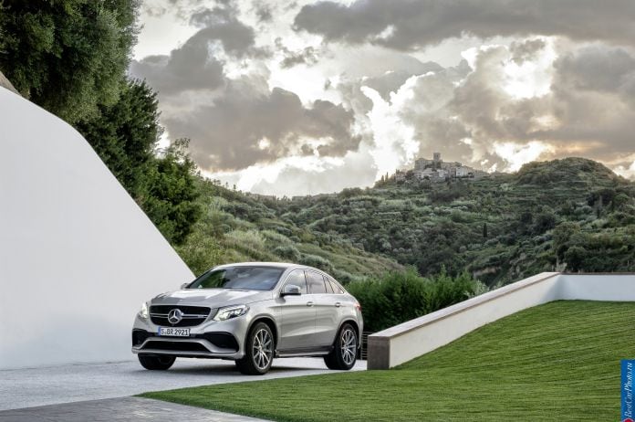2015 Mercedes-Benz GLE63 AMG Coupe - фотография 25 из 34 2015 Mercedes-Benz GLE63 AMG Coupe - фотография 25 из 34